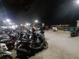 Jamin Keamanan di Areal Parkir Polsek Kuta Utara Blue Light Patrol dan Beri Imbauan
