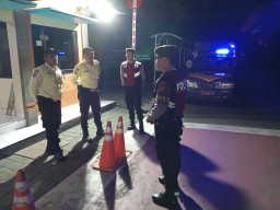 Blue Light Patrol Polsek Mengwi Perkuat Sinergitas Dengan Satpam Tingkatkan Kamtibmas