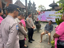 Wakapolres Kompol Prama Lakukan Anjangsana ke Keluarga Polri Polres Badung