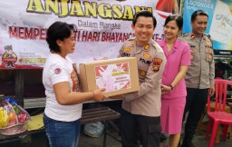 Kapolsek Kuta Utara Dampingi Waka Polres Badung Kunjungi Warakawuri