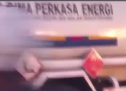 Oknum Marinir disinyalir Back Up PT Bima Perkasa Energi, Mobil Wartawan Jadi Korban Intimidasi