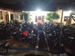 Polsek Wonocolo Amankan 30 Motor Balap Liar