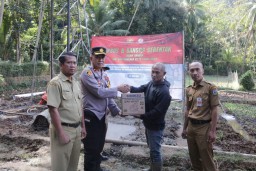 Hari Bhayangkara ke-78 Polres Pacitan Beri Kado Sumur Dalam Untuk Warga Masyarakat