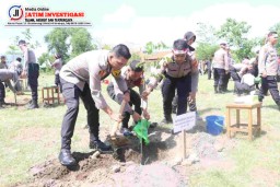 Polresta Sidoarjo Laksanakan Ketahanan Pangan dan Bantu Petani