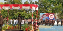 Kapolres Bangkalan Pimpin Upacara di Halaman Mapolres Dalam Rangka Memperingati HUT Bhayangkara ke- 78 Tahun 2024