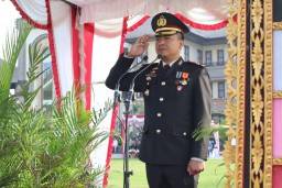 Wakapolres Badung Kompol Prama Pimpin Upacara Hari Bhayangkara ke-78 Tahun 2024