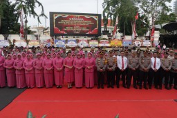 Periode 1 Juli 2024, Kapolrestabes Surabaya Pimpin Upacara Kenaikan Pangkat Personel Polrestabes Surabaya