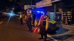 Berikan Rasa Aman Polsek Mengwi Gelar Blue Light Patrol Atensi Wilayah