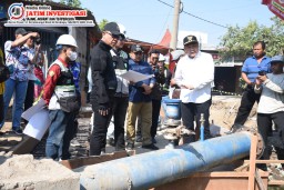 Plt Bupati Subandi Pantau Langsung Pembangunan Jembatan Kedungpeluk