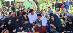 Suasana Haru Menyelimuti Pemakaman Ibunda Dari AKBP Anwar Sasmito, S.H., M.H