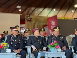 Lapas Narkotika Kelas IIA Pamekasan Ikuti Upacara HUT ke-79 di Pendopo Ronggosukowati Pamekasan