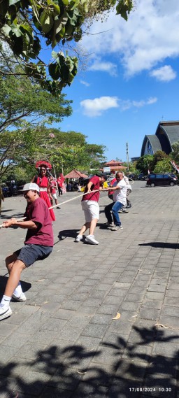 Kolaborasi Masjid Agung Palapa dan ROCK Bukit Pujian Rayakan HUT RI ke 79 Dengan Upacara Bendera dan Beberapa Perlombaan