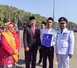 Hari Kemerdekaan Jadi Momen Berharga: 488 Warga Binaan Rutan Gresik Terima Remisi Umum dari Bupati