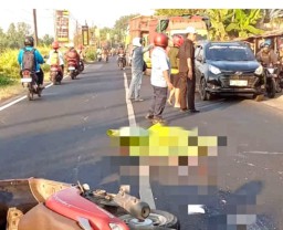 Seorang Pekerja Outsourcing PT Tjiwi Kimia Tewas Terlindas truk di Depan Pabrik Ajinomoto Mojokerto