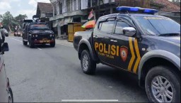 Ciptakan Kamtibmas Kondusif Jelang Pilkada 2024, Polres Sampang Gelar Patroli Skala Besar