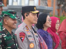 Kapolda Bali Sambut Kedatangan Wapres RI