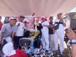 Semarak HUT RI ke- 79, Tiga Media Online Sponsori Jalan Sehat Kampoeng Merapi RT.02 RW.02 Sampang