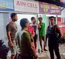 Polres Tanjung Perak Amankan Diduga Pelaku Pencurian dari Amukan Warga