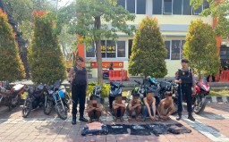 Polres Gresik Amankan Gerombolan Pemuda Bawa Sajam Diduga Hendak Tawuran