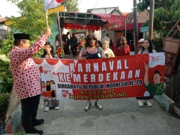 Warga RT 05 Kupang Segunting RW 02 MeriahkanPeringatan HUT RI ke-79 Menggelar Karnaval