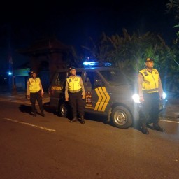 Polsek Abiansemal Tingkatkan Blue Light Patrol, Persempit Ruang Gerak Kejahatan Di Malam Hari