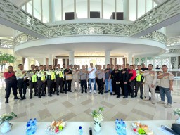 Kasat Binmas Polrestabes Surabaya Gelar Pembinaan Satpam di Pakuwon City Untuk Antisipasi Hoax Menjelang Pilwali 2024