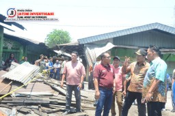 Pemkab Siapkan Bantuan Untuk Pedagang Pasar Sepanjang Korban Kebakaran