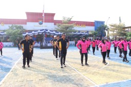 Meriahkan Hari Lalu Lintas Bhayangkara ke-69, Polres Bangkalan Gelar Senam Bersama