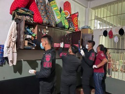 Lapas Narkotika Kelas IIA Pamekasan Gelar Penggeledahan Kamar Hunian, Tindak Lanjut Instruksi DirPam Intel Ditjen PAS