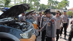 Polres Nganjuk Bersama Rolog Polda Jatim Lakukan Pengecekan Kesiapan Kendaraan Dinas dan Alat material khusus