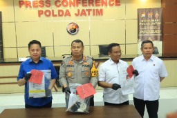 Polda Jatim Amankan Babysitter, Tersangka Pemberi Obat Keras Kepada Balita di Surabaya