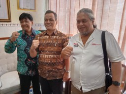 Sekolah SMAN 10 Surabaya Buntut Mutasi Kepala Sekolah Ketua Maki Jatim Akan Gembok Pagar Sekolah
