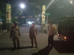 Antisipasi Balap Liar Sepeda Angin: Polsek Dukuh Pakis Bersama Satpol PP Gencarkan Patroli di Malam Hari
