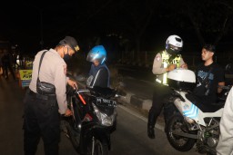 Polres Pelabuhan Tanjung Perak Intensifkan Patroli Malam, Jamin Keamanan Jelang Pilkada 2024