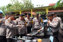 Jelang Pilkada Serentak 2024, Birolog Polda Jatim Cek Ranmor dan Almatsus Polres Bangkalan
