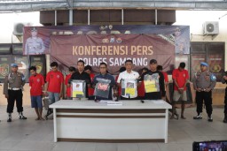 Dukung Asta Cita Presiden Prabowo Subianto, Polres Sampang Amankan 9 Pelaku Perjudian Online