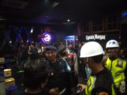 Satresnarkoba Polres Tuban Gelar Operasi Gabungan Dalam Pemberantasan Peredaran Narkoba di Hiburan Malam