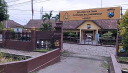 Ngak Bahanya Ta!!!. Selang Satu Hari Ditangkap Tersangka Judi Online, Dilepas Oleh Polsek Balongbendo
