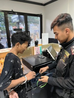Dua Pemuda Pembobol Coffee Shop Kenangan Dibekuk Tim Jogoboyo Polrestabes Surabaya
