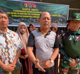 Tiga Pilar Simokerto Gotong Royong Bersihkan Pasar Tambakrejo, Wujudkan Lingkungan Nyaman Jelang Nataru
