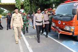 Jelang Akhir 2024, Adakan Apel Gelar Pasukan Kesiapsiagaan Penanggulangan Bencana Hidrometeorologi di Polres Bangkalan