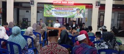 Kades Sidoraharjo memberi bantuan SPP santri dan santriwati yang berada di pondok