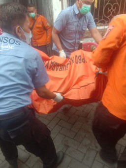 Penemuan Mayat di Dalam Rumah Kos, Jalan Kupang Panjaan Surabaya