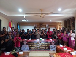 Balapan Liar Menenjadi Topik Jumat Curhat Polsek Mengwi di Desa Sembung