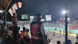 Patroli Biru Polsek Abiansemal Atensi Turnamen Bola Voli PORYUDA Cup