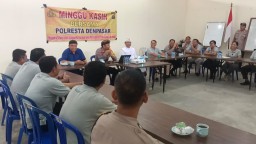 Safari Kamtibmas dan Minggu Kasih Bersama Tokoh Masyarakat Desa Adat Peminge