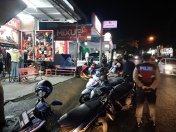 Jaga Situasi Tetap Kondusif, Polsek Bangli Intensifkan Kegiatan Blue Light Patrol