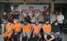 Polres Jember Telah Berhasil Mengungkap Kasus Pemalsuan Dukumen Oleh Pasutri