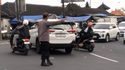 Beyond Trust Presisi Melalui PH Sore, Polsek Abiansemal Cegah Kemacetan