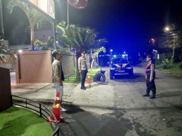 Ipda Made Rawandana Pimpin Blue Light Patrol Beat Selatan